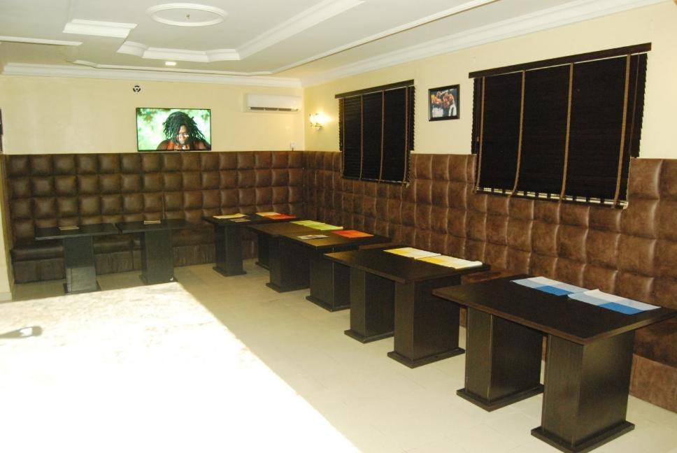 Winston Place Onitsha (Delta) Esterno foto